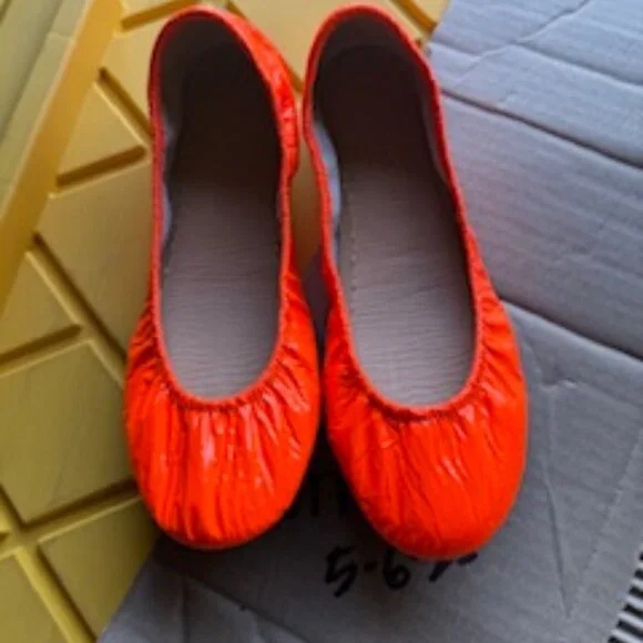 Tieks by Gavrieli Outrageous Orange Patent ballet flats, Size 11 like NEW - Picture 1 of 10
